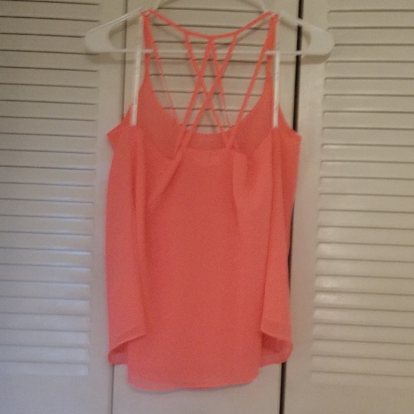 Ellegant strappy top - Picture 2 of 2